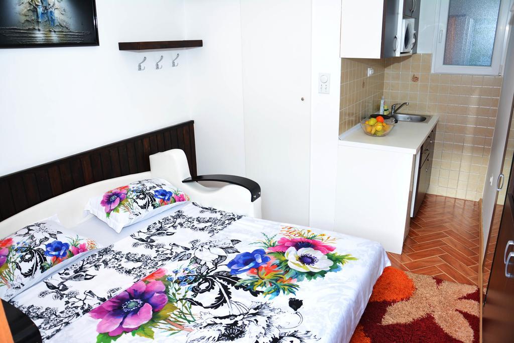 Apartment Milica Kotor Exterior foto